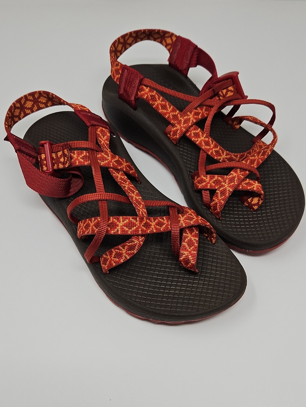 Chaco Women's Athletic Strappy Walking Trail Sandals in Red Orange Brown Size 8